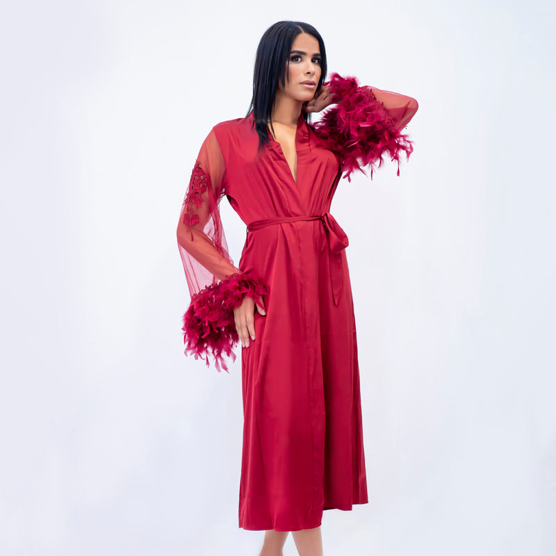 Bata Encaje Plumas Rojas