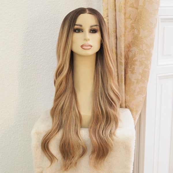 Emilia Wig