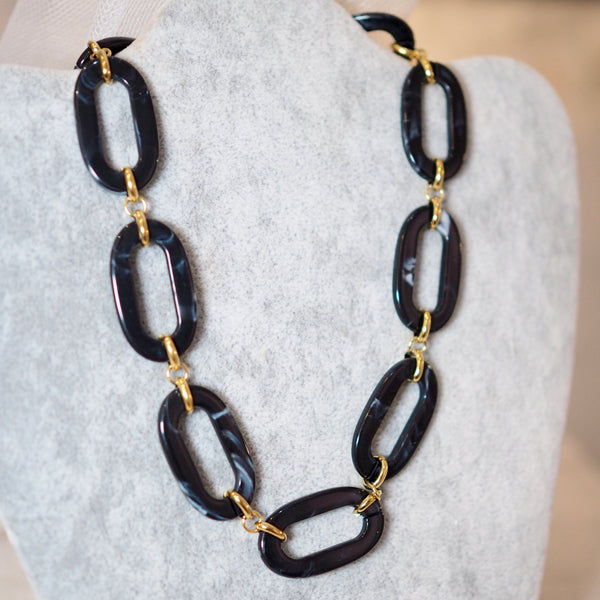 Bety Necklace