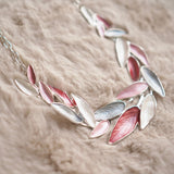 Collar Lily Rosa