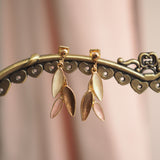 Pendientes Lily Dorados